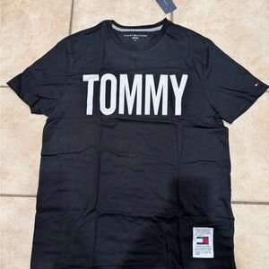 Tommy Hilfiger Black Short-Sleeve 'TOMMY' Logo Tee women size M new